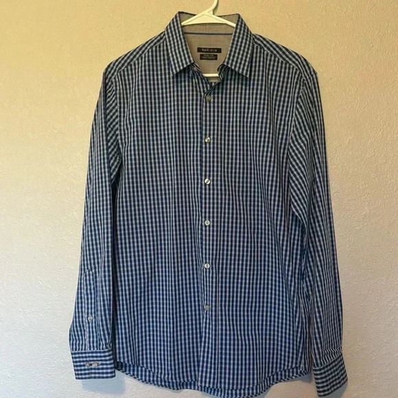 Van Heusen Men’s Button down - Picture 1 of 3